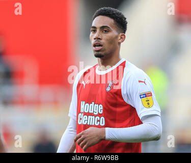 24 novembre 2018, New York Stadium, Rotherham, Inghilterra; Sky Campionato Bet Rotherham Utd v Sheffield Regno ; Zak Vyner (02) di Rotherham Regno Credito: Mark Cosgrove/News immagini English Football League immagini sono soggette a licenza DataCo Foto Stock