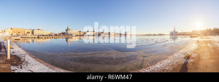 Panorama della baia di Helsinki, Finlandia Foto Stock