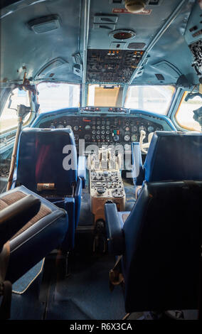 Il Cockpit di Elvis Presley's aereo privato, la Lisa Marie, a Graceland a Memphis, Tennessee Foto Stock