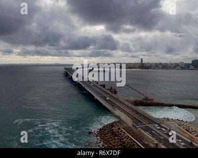 Il Sinamale ponte che collega l'aeroporto e la città di maschile nelle Maldive Foto Stock