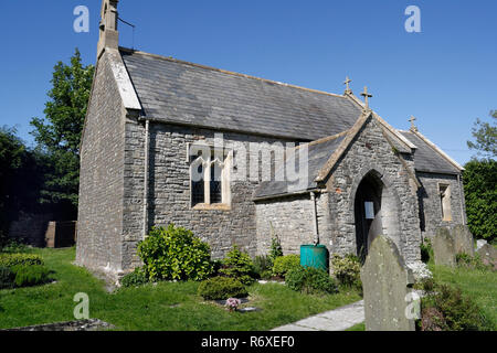 Cappella isolata a Lavernock Point vicino a Penarth, Galles, Regno Unito. Villaggio rurale gallese Foto Stock