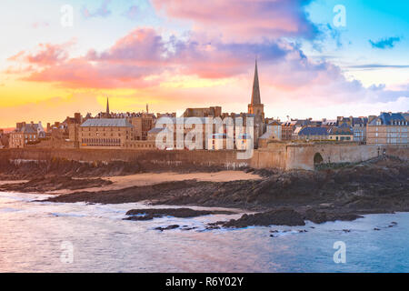 Fortezza Medievale Saint-Malo, Brittany, Francia Foto Stock