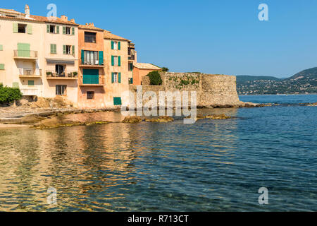 Spiaggia urbana di La Ponche, Saint-Tropez, Var, Provenza Alpi Costa Azzurra, Francia Foto Stock