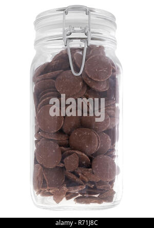 Barattolo di pulsanti di cioccolato su sfondo bianco Foto Stock