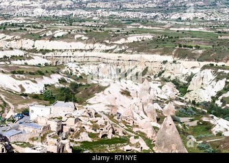 Paesaggio di montagna intorno a Uchisar in Cappadocia Foto Stock