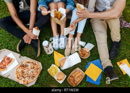 Gli amanti del fast food Foto Stock