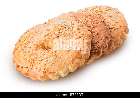 Gustosi biscotti isolati su sfondo bianco. Percorso di clipping. Massima profondità di campo. Foto Stock