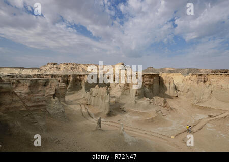 Splendide formazioni rocciose creato dalla natura sulle stelle Valle su l'isola di Qeshm, Iran Foto Stock