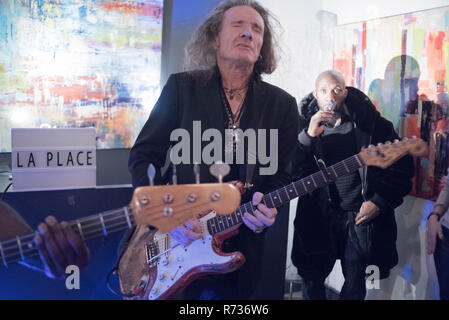 Vetrina Thierry Cojan nel luogo Art Parfum in Parigi Francia Foto Stock