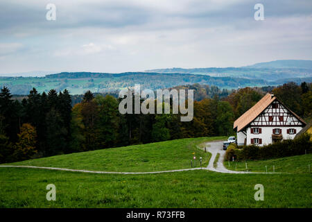 Lonely accogliente casa Foto Stock