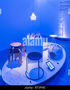 Interno del Museo del Design (Designmuseo), Helsinki, Finlandia Foto Stock