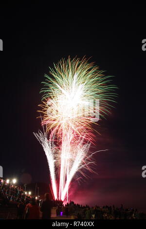 Fuochi d'artificio a Sidmouth regata. East Devon, Regno Unito. Estate 2018 Foto Stock