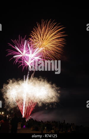 Fuochi d'artificio a Sidmouth regata. East Devon, Regno Unito. Estate 2018 Foto Stock