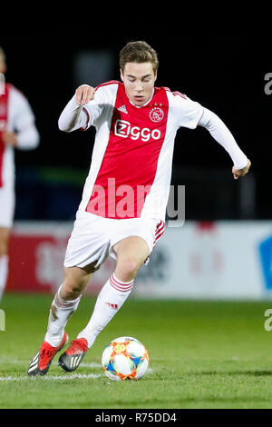 AMSTERDAM , 07-12-2018 , Sportpark De Toekomst , olandese , calcio Keuken Kampioen divisie , Stagione 2018 / 2019. Jong Ajax player Carel Eiting durante il match Jong Ajax vs TOP Oss Foto Stock