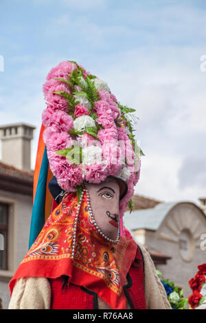 SHIROKA LAKA, Bulgaria - 01 Marzo 2015 - maschera Kukeri festival e giochi masquerade 01 marzo 2015. Il bulgaro di danze tradizionali e costumi chiamato Ku Foto Stock