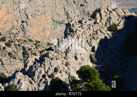 Morrón de Alhama mountain trail, Sierra Espuña massiccio, Murcia (sud della Spagna) Foto Stock