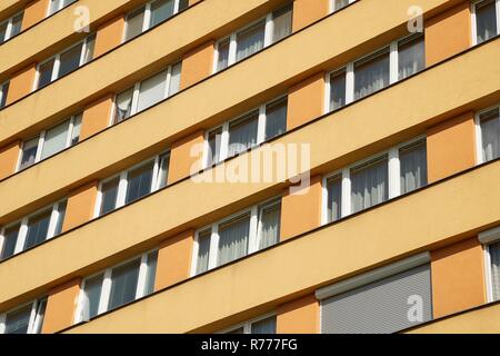 Blocco di appartamenti Foto Stock