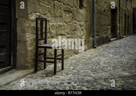 Vecchia sedia in legno Foto Stock