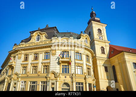 Il Municipio in piazza Grande, Sibiu, Transilvania, Romania. Foto Stock