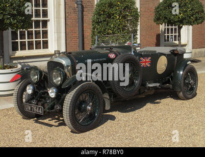 Il 1929 Bentley 4 ½ litro di Le Mans VANDEN PLAS Stanley Mann al Concours di Eleganza 2018 a Hanpton Court Palace, East Molesey, Surrey Foto Stock