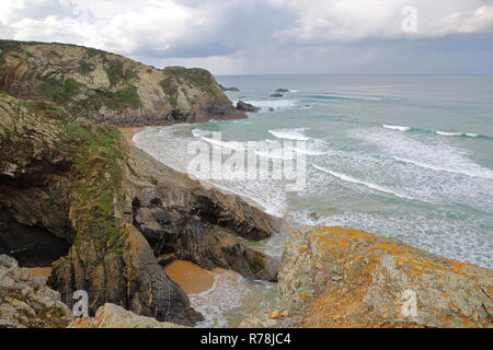 Paesaggio colorato con scogliere e spiagge vicino a Odeceixe beach (Aljezur), Costa Vicentina, Algarve, PORTOGALLO Foto Stock