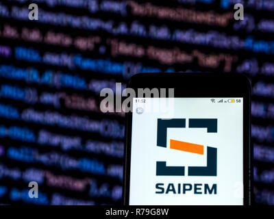 La Saipem logo azienda vede visualizzato sul telefono intelligente. Foto Stock