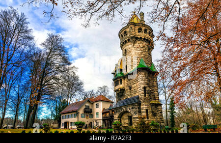 Imponente torre medievale di Landsberg am Lech village,Baviera, Germania. Foto Stock