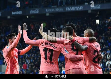 Barcellona, Spagna. 8 Dic 2018. I giocatori del FC Barcelona celebra un obiettivo durante il campionato spagnolo, la liga, la partita di calcio tra FC Barcelona e il RCD Espanyol su dicembre 08, 2018 a Cornella El Prat stadium di Barcellona, Spagna Cordon Premere Credito: CORDON PREMERE/Alamy Live News Foto Stock