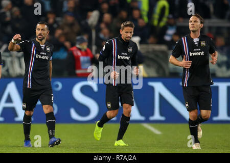 Roma, Italia. L'8 dicembre, 2018. Serie a calcio, Lazio contro la Sampdoria; Fabio Quagliarella della Sampdoria festeggia dopo aver segnato il suo obiettivo per 0-1 nel ventunesimo minuto Credito: Azione Sport Plus/Alamy Live News Foto Stock