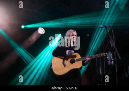 Aberdeen, Regno Unito. 8 Dic 2018. Dormire nel parco . Amy Macdonald esegue il suo primo concerto della notte prima di passare a, Dundee, Glasgow e Edimburgo. Paolo di Credito Credito Glendell: Paolo Glendell/Alamy Live News Foto Stock