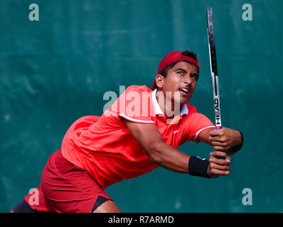 Plantation, Florida, Stati Uniti d'America. 08 Dic, 2018. Zane Kahn, DAGLI STATI UNITI D'AMERICA, gioca in BS18 semifinale del 2018 Orange Bowl Junior International Tennis campionati disputati a Frank Veltri Centro Tennis in piantagione, Florida, Stati Uniti d'America. Mario Houben/CSM/Alamy Live News Foto Stock