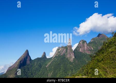 Famose cime del parco nazionale di Serra dos Orgaos in Brasile Foto Stock