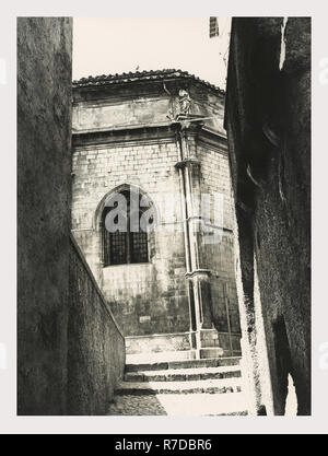 Lazio Roma Vicovaro S. Giacomo, questa è la mia Italia, il paese italiano di storia visiva, Post-architettura medievale, scultura architettonica, pittura, tabernacolo, scultura. San Giacomo era iniziato nel 1454 da Domenico di Capodistria e i registri superiore sono stati probabilmente completata da Giovanni Dalmata in 1465. La struttura è a pianta ottagonale, con elaborati scultura architettonica sull'esterno dell'edificio e la decorazione del portale è particolarmente ricco di dettagli. A ciascun lato della porta sono righe di nicchie con statue di santi. Direttamente al di sopra della porta è l'iscrizione dedicatoria e in Foto Stock