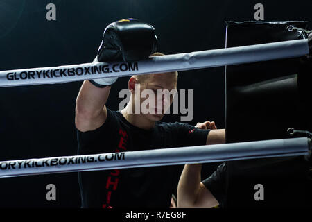 Rotterdam, Paesi Bassi 08 dicembre 2018 Kickboxing Gloria 62 Dmitrii Menšikov Foto Stock