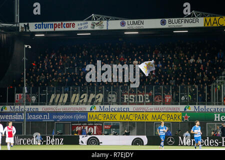 ZWOLLE, 08-12-2018, MAC3Park Stadium, stagione 2018 / 2019, olandese Eredivisie, Ajax tifosi durante la partita PEC Zwolle - Ajax 1-4. Foto Stock