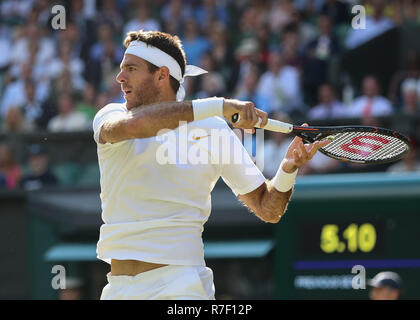 Il giocatore argentino Juan Martin Del Potro in azione a Wimbledon, Londra, Gran Bretagna, Regno Unito. Foto Stock