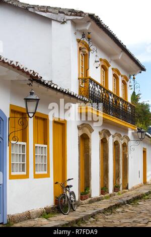 Strade della famosa città storica di Paraty, Brasile Foto Stock