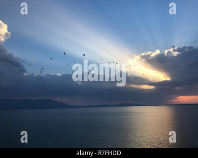 Lago di Varano con Epic Sky Italia Foto Stock