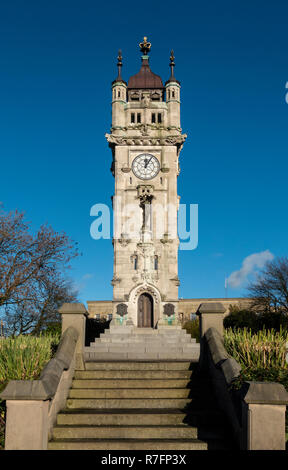 Whitehead torre dell orologio nella torre dei giardini, Bury, Lancashire. Foto Stock