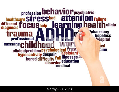 ADHD - sindrome di iperattività del deficit di attenzione del disordine, cloud di parola la scrittura a mano concetto su sfondo bianco. Foto Stock