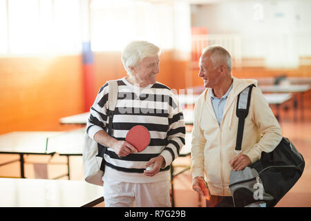 Ritirato i giocatori di tennis Foto Stock