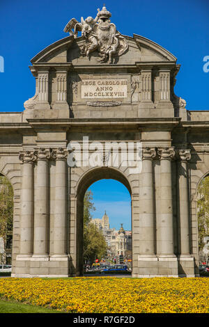Puerta de Alcala a Madrid, Spagna Foto Stock