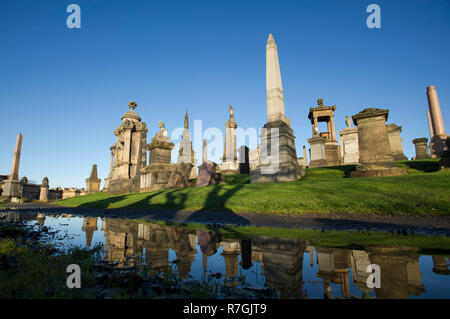 La necropoli di Glasgow , cimitero Vittoriano di Glasgow, Scozia Foto Stock