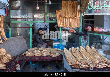 Panetteria di Shor Bazar Road, Kabul, provincia di Kabul, Afghanistan Foto Stock