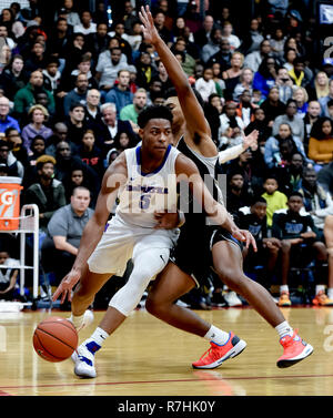 Hyattsville, Maryland, Stati Uniti d'America. L'8 dicembre, 2018. 9 dicembre 2018: DeMatha senior Justin Moore rigidi per il cestello durante il salvataggio ARS Rooter Hoopfest nazionale a DeMatha High School di Hyattsville, Maryland il 9 dicembre 2018. In azione tra a livello nazionale si è classificato i pesi massimi. #1 Montverde sconfitto #11 San Paolo VI 57-50 e #2 IMG Academy sconfitto #6 DeMatha 73-67 Scott Serio/Eclipse Sportswire/CSM/Alamy Live News Foto Stock