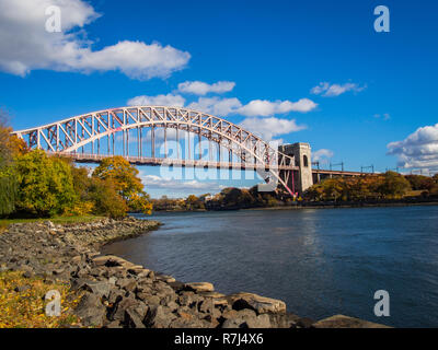 Hell Gate bridge in New York Foto Stock