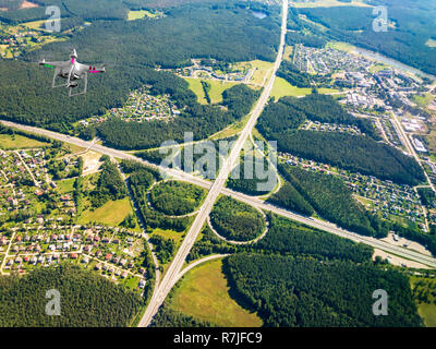 Top vista aerea della giunzione di trasporto Foto Stock