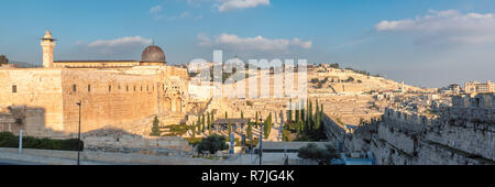 Vista panoramica del Monte del Tempio con la Moschea di Al-Aqsa in Gerusalemme la città vecchia, Israele. Foto Stock