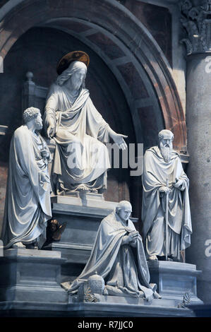 Un monumento di Papa Pio VIII nel Rinascimento italiano papale Basilica Maggiore di San Pietro in Vaticano (Basilica Papale di San Pietro in Vaticano) elenco Foto Stock