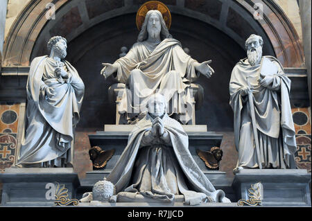 Un monumento di Papa Pio VIII nel Rinascimento italiano papale Basilica Maggiore di San Pietro in Vaticano (Basilica Papale di San Pietro in Vaticano) elenco Foto Stock